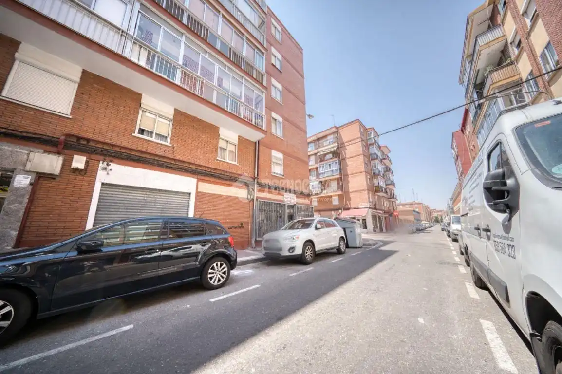 Vista exterior de Pis en venda en Valladolid amb Alarma