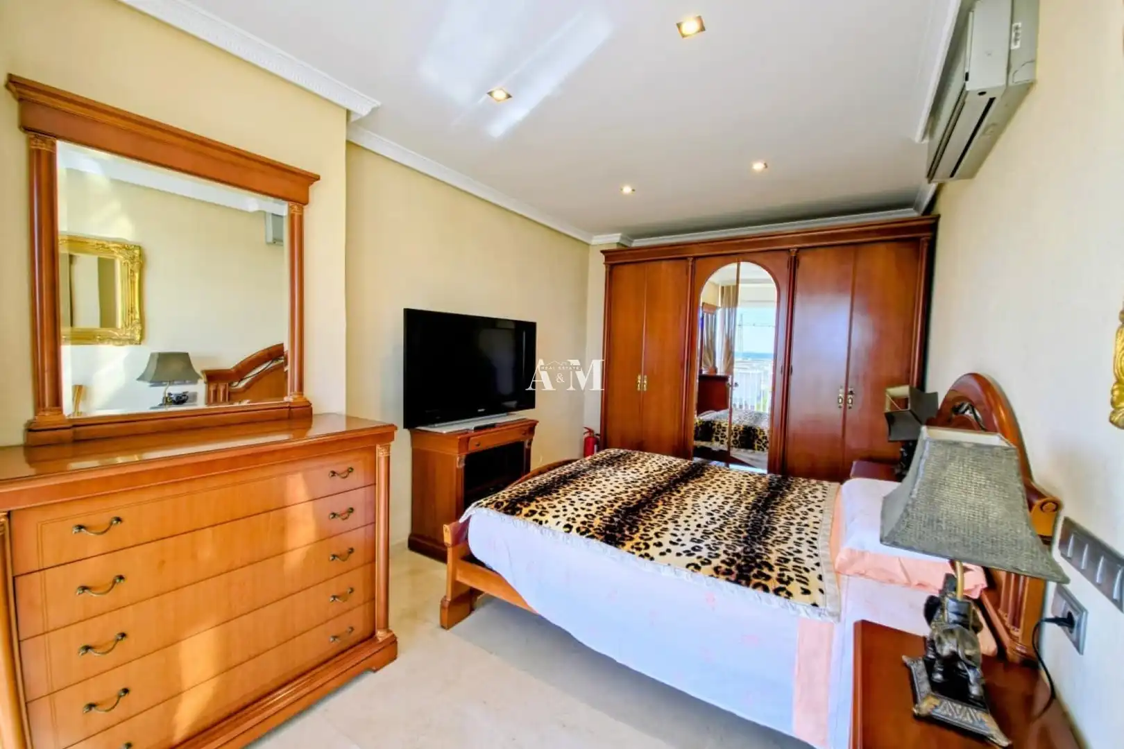 Bedroom of Flat for rent in Torrevieja  with Air Conditioner, Heating and Terrace