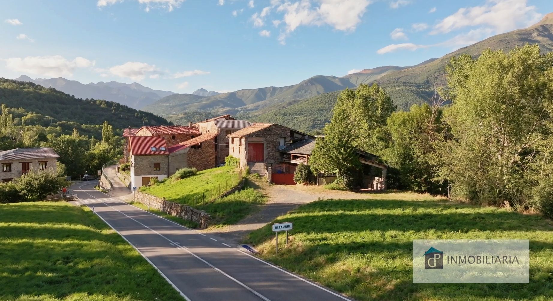 Exterior view of House or chalet for sale in Bisaurri  with Private garden