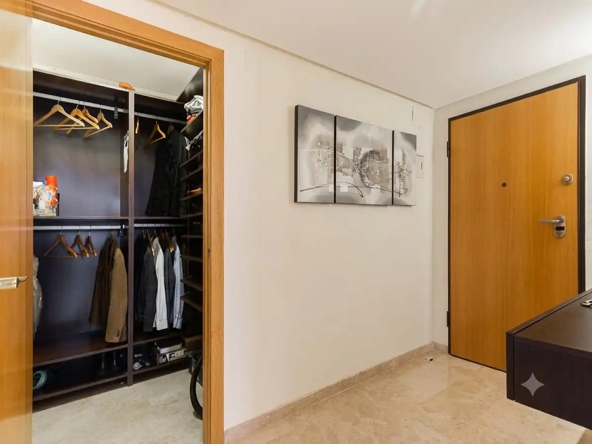 Flat for rent in Valencia  with Heating, Furnished and Balcony