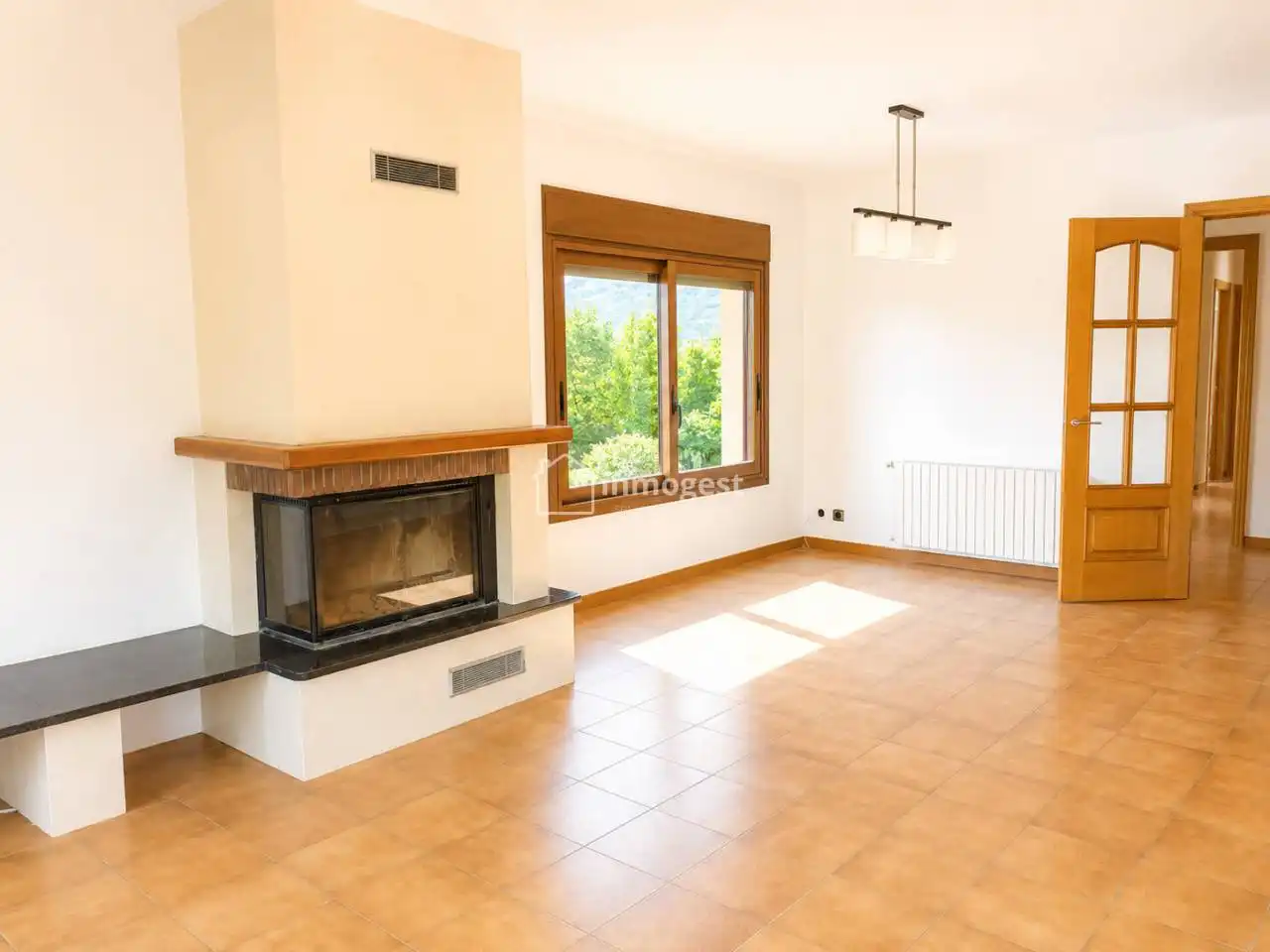 Sala de estar de Casa o chalet en venta en Cassà de la Selva con Calefacción, Jardín privado y Terraza