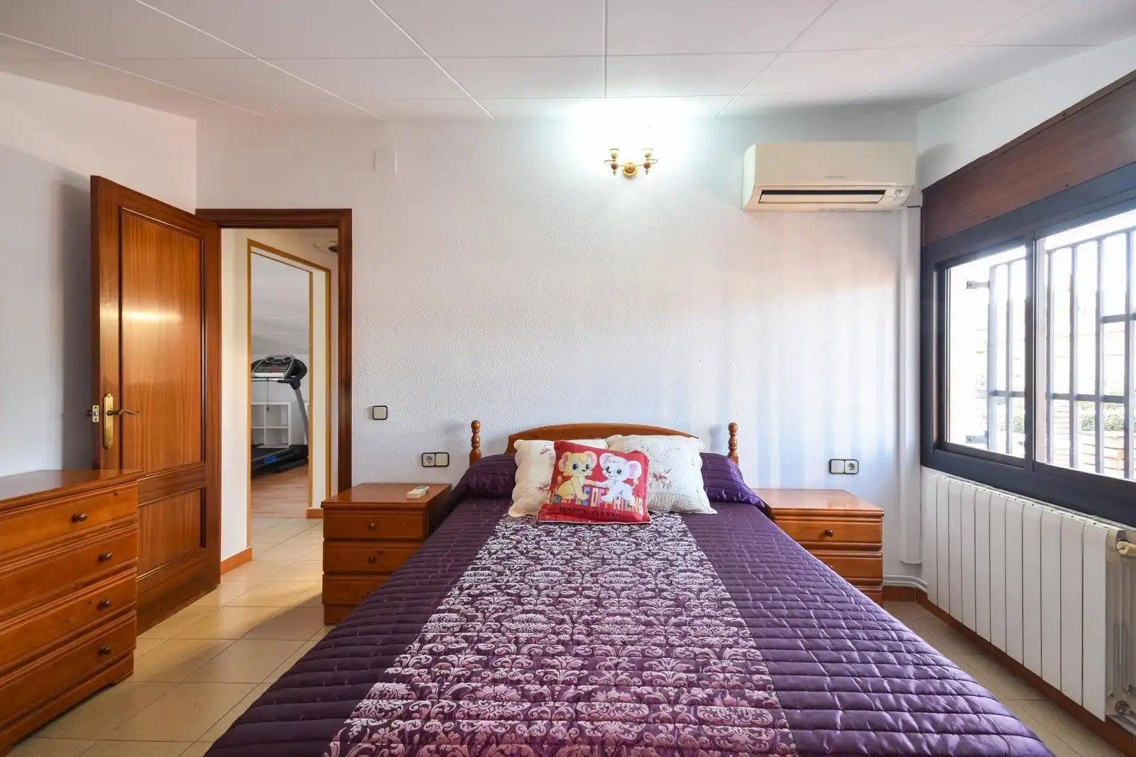 Habitación de Casa o chalet en venta en Santa Perpètua de Mogoda con Aire acondicionado, Calefacción y Jardín privado