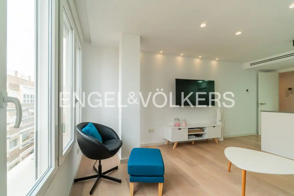 Sala d'estar de Àtic de lloguer en Torrevieja amb Calefacció