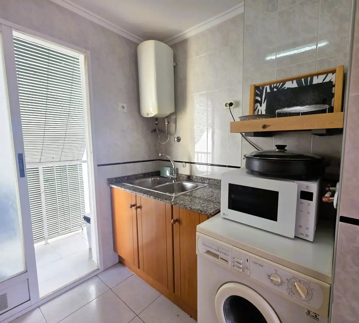 Cocina de Apartamento en venta en Santa Pola con Aire acondicionado, Terraza y Amueblado