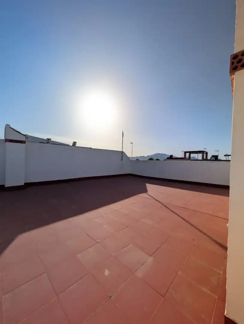 Terrassa de Casa adosada en venda en Mazarrón amb Aire condicionat, Jardí privat i Piscina comunitària
