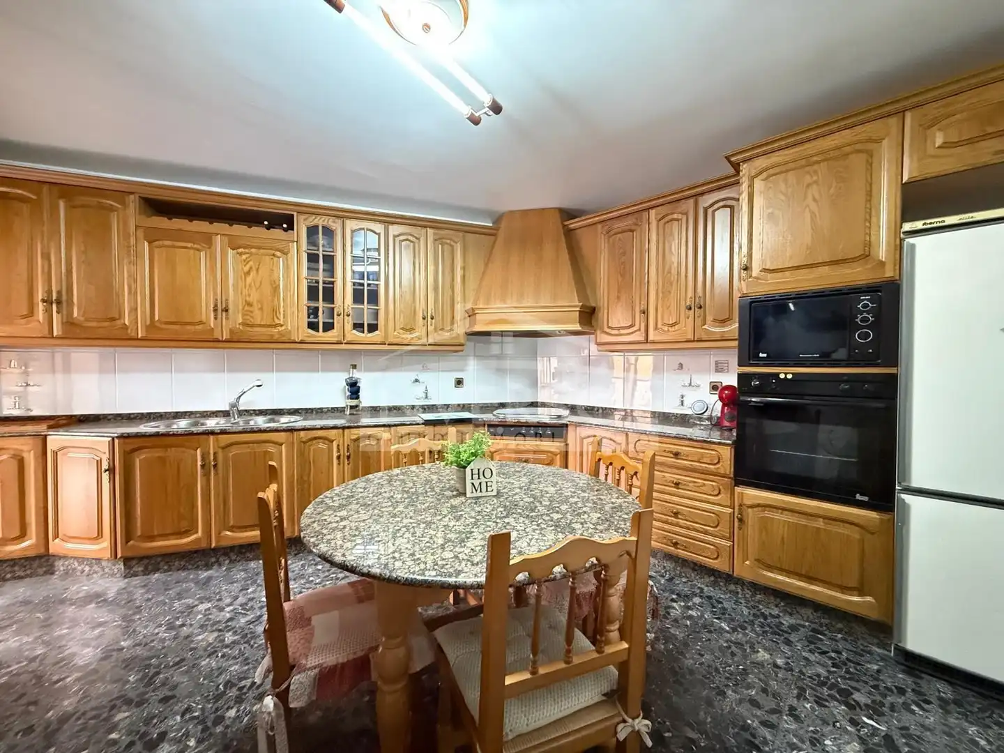 Cocina de Casa adosada en venta en Dalías con Terraza y Amueblado