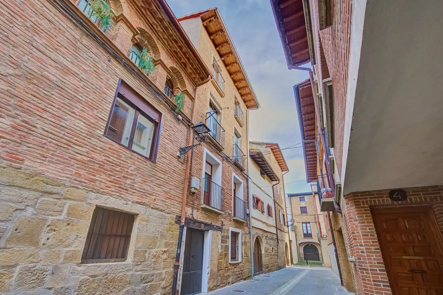 Exterior view of Commercial properties for sale in Puente la Reina / Gares  with Furnished