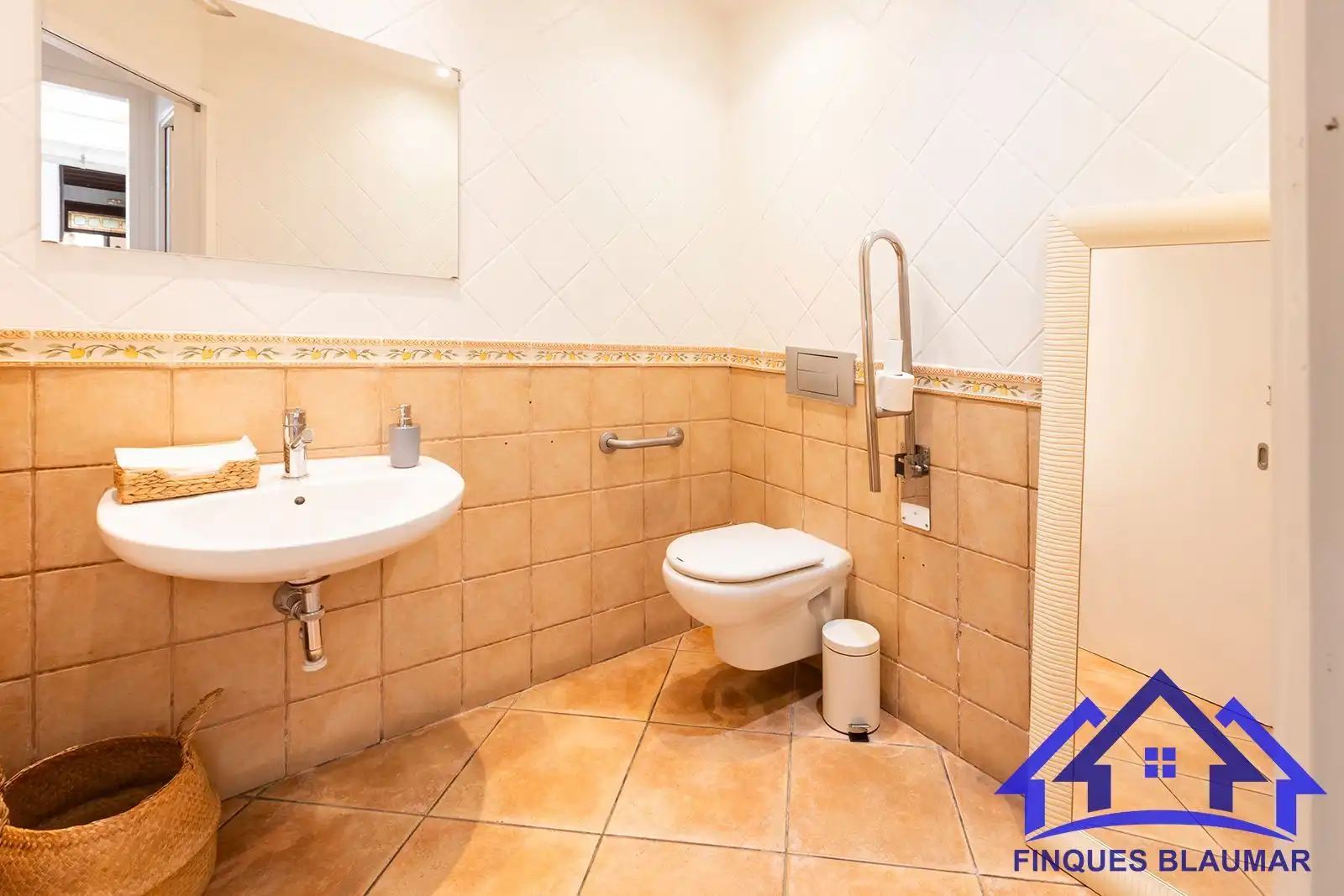 Business premises to rent in Centre, imagen 33