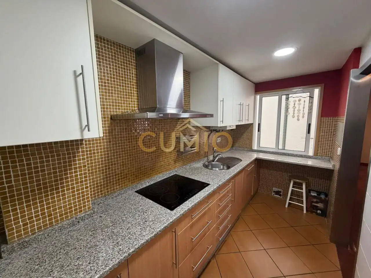 Duplex avec ascenseur à vendre à Plaza Rosalía de Castro, imagen 2