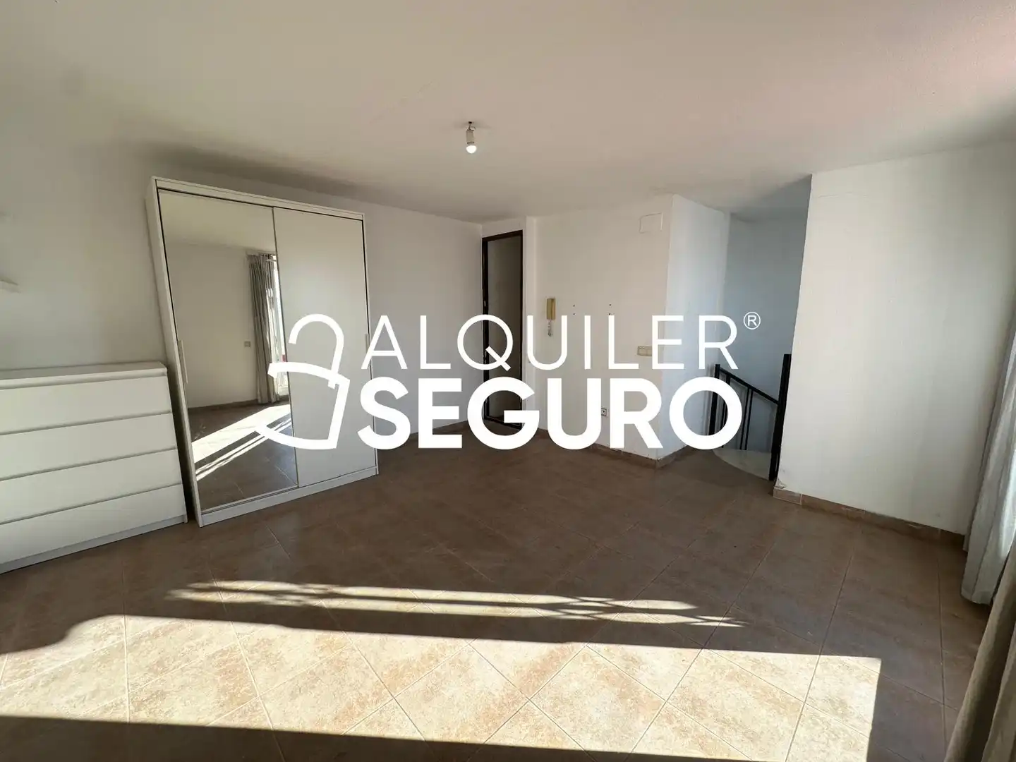 Living room of Attic for rent in Mislata  with Air Conditioner and Terrace