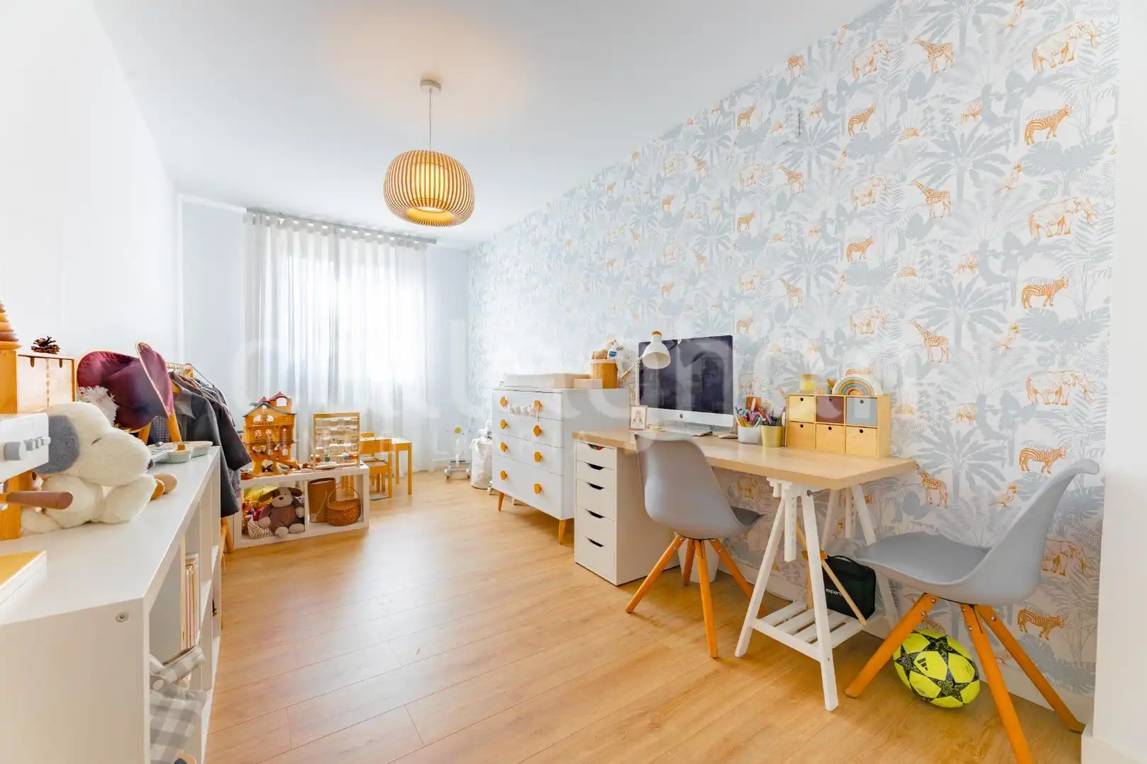 Habitación de Casa adosada en venta en Rocafort con Aire acondicionado, Calefacción y Jardín privado
