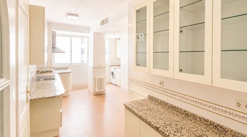 Photo 5 of Flat for rent in De Alberto Alcocer, Nueva España, Madrid Capital