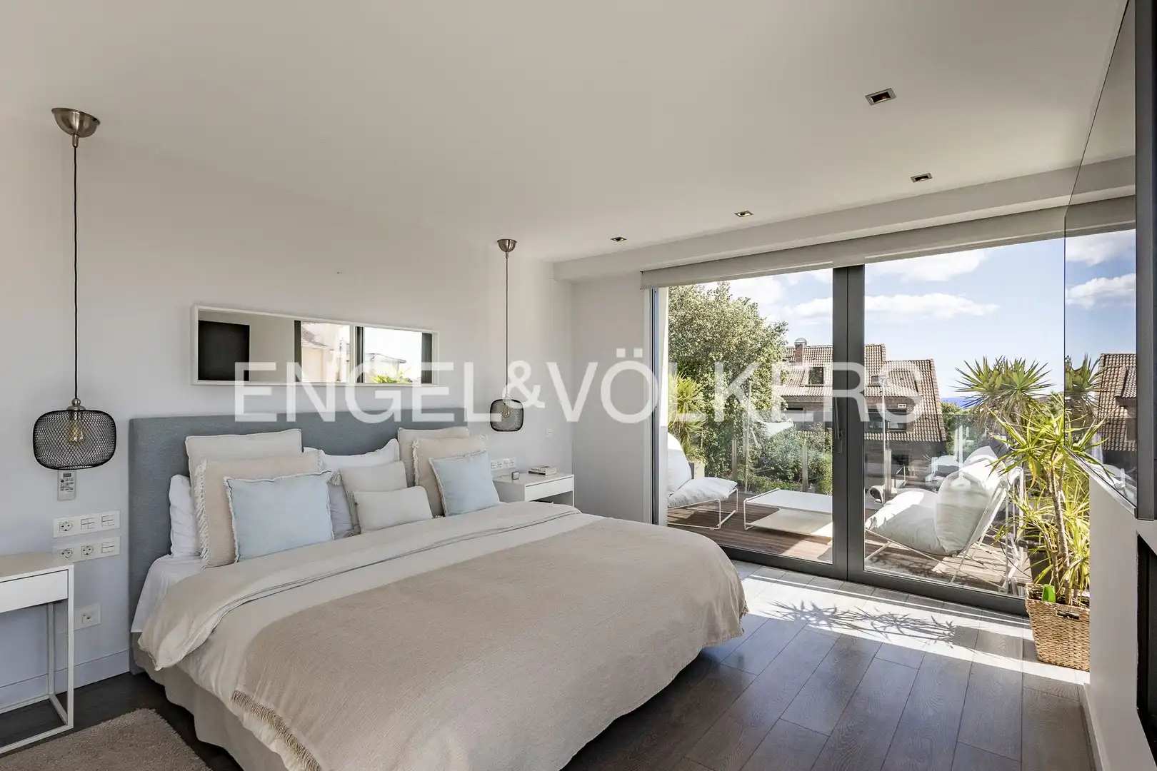 Habitación de Casa o chalet de alquiler en Barcelona con Aire acondicionado, Calefacción y Jardín privado