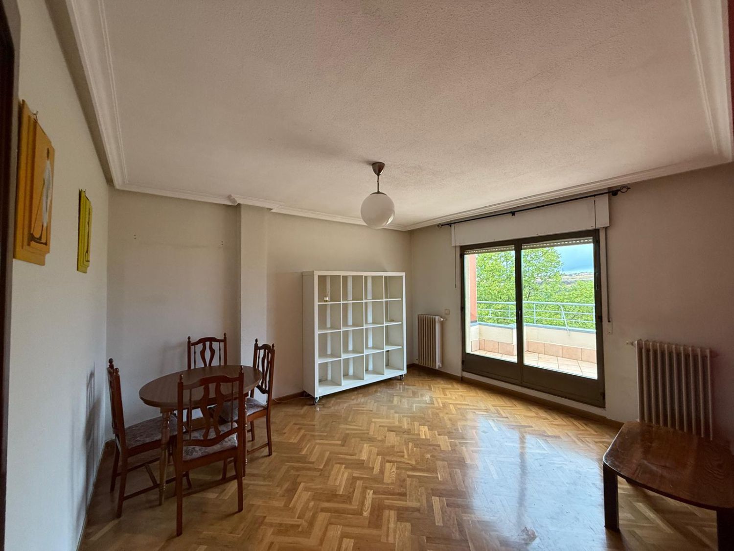 Living room of Attic for sale in Salamanca Capital  with Heating, Parquet flooring and Terrace