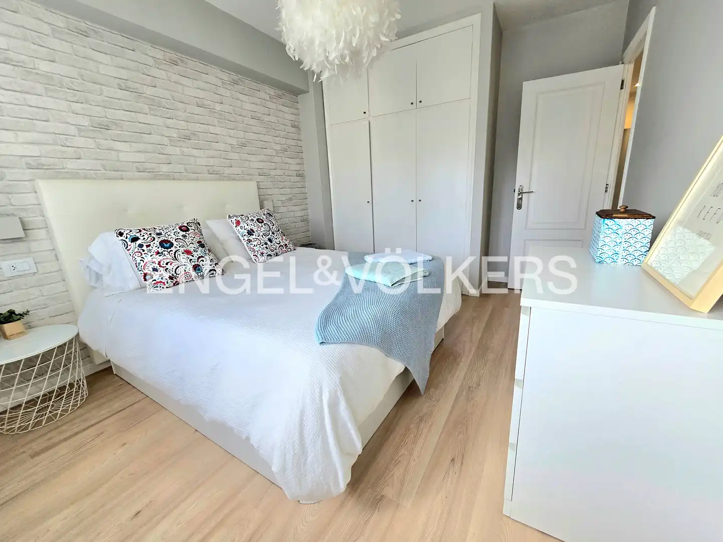 Habitación de Piso en venta en Vigo  con Calefacción, Terraza y Balcón