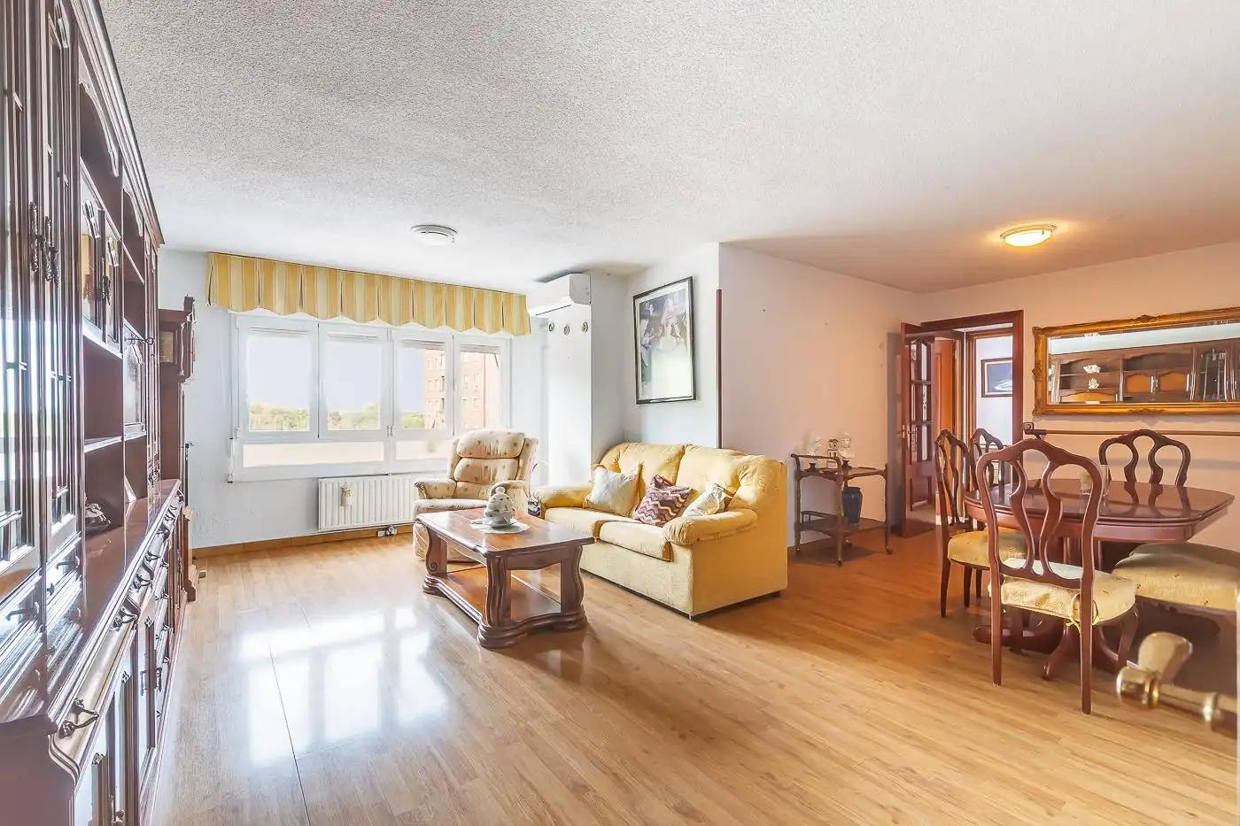 Living room of Flat for sale in Puente de Vallecas