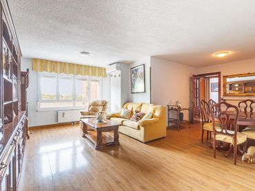 Wohnung mit Aufzug zum Verkauf in Calle RAMON PEREZ DE AYALA