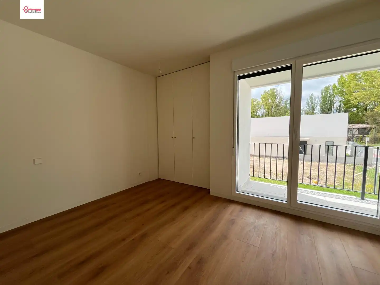 Dormitori de Casa o xalet en venda en Burgos amb Calefacció, Jardí privat i Terrassa