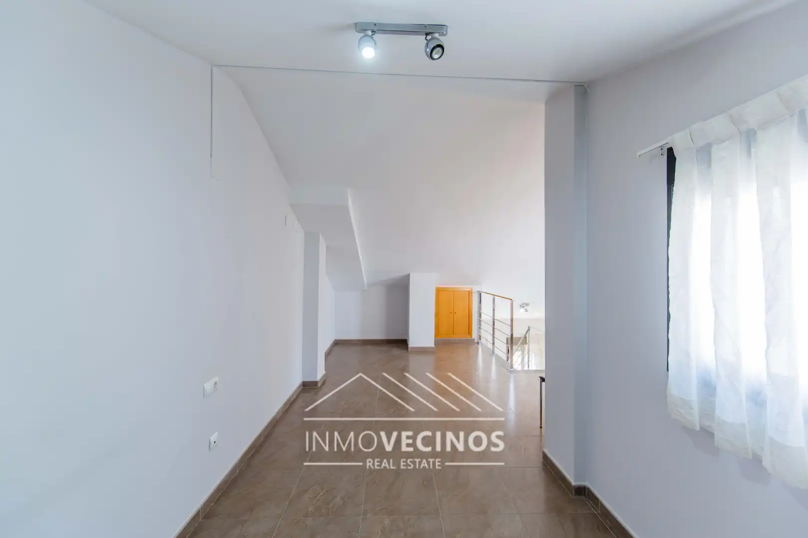 Sala d'estar de Dúplex de lloguer en Valencia amb Moblat