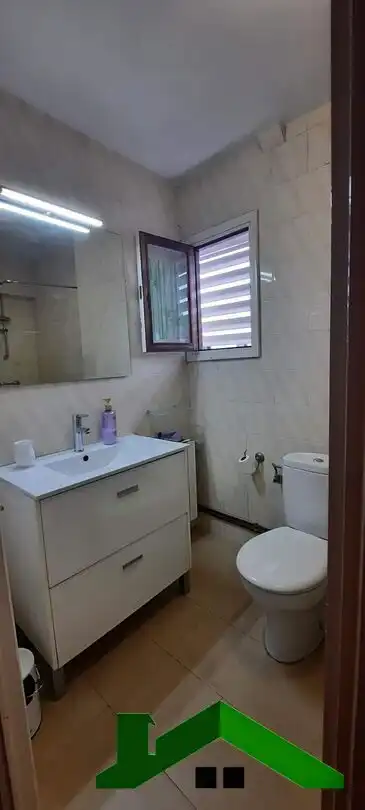 Badezimmer von Wohnung zur Miete in Bilbao  mit Heizung und Balkon