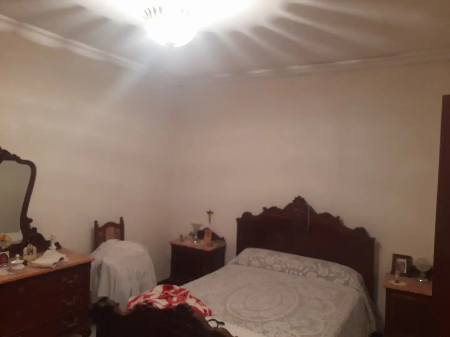Dormitori de Casa o xalet en venda en La Algaba amb Calefacció, Moblat i Rentadora