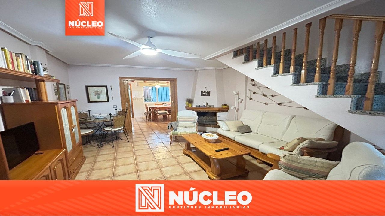 Living room of Single-family semi-detached for sale in Pilar de la Horadada  with Air Conditioner, Heating and Private garden