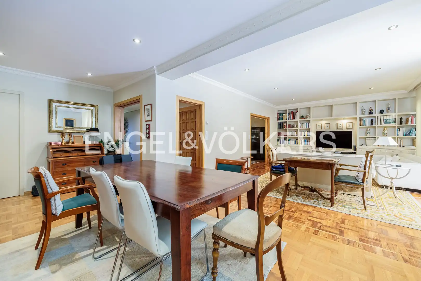 Dining room of Apartments for rent in Vigo   with Heating, Private garden and Terrace