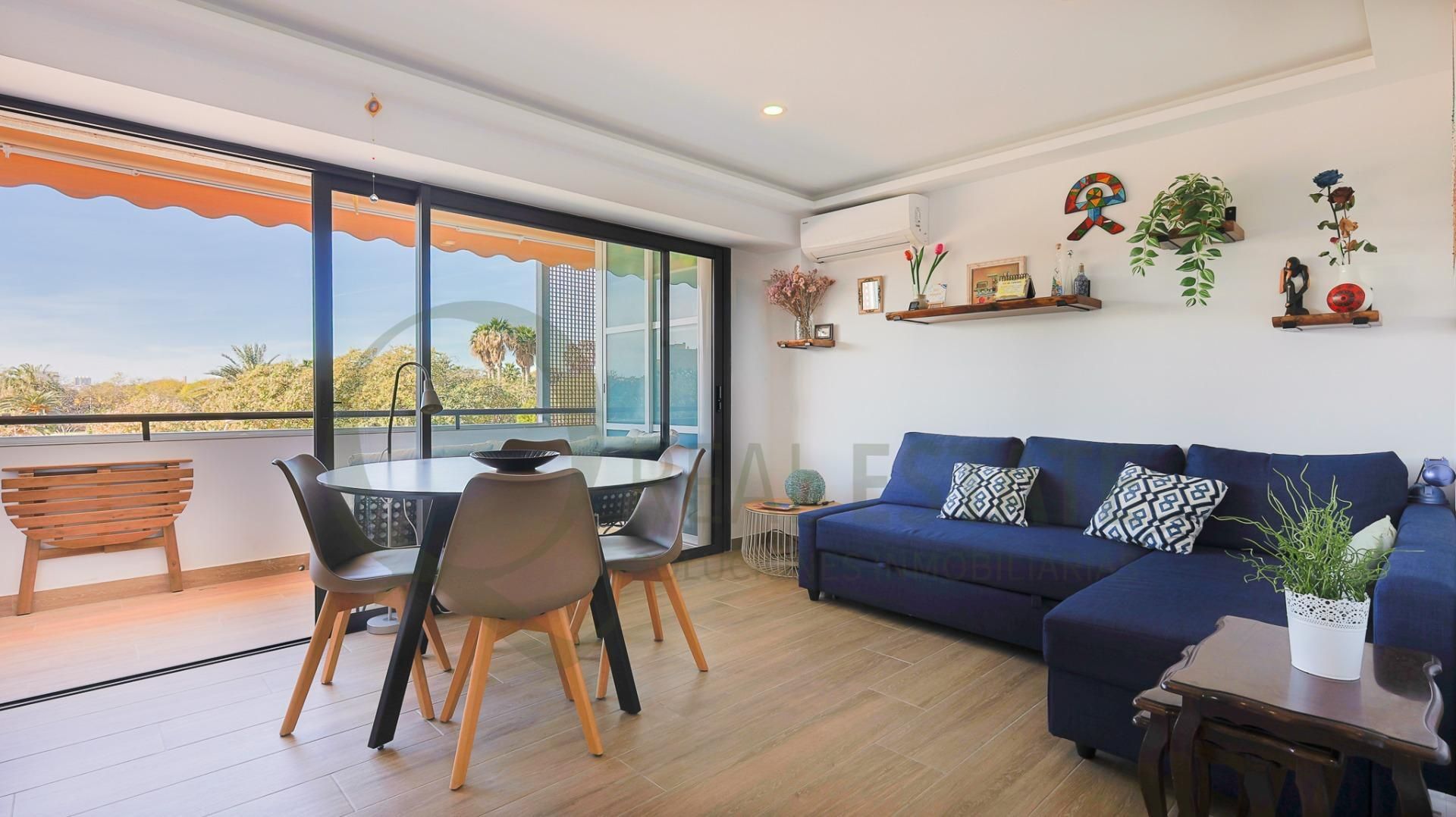Living room of Flat for sale in Alicante / Alacant  with Air Conditioner, Private garden and Terrace