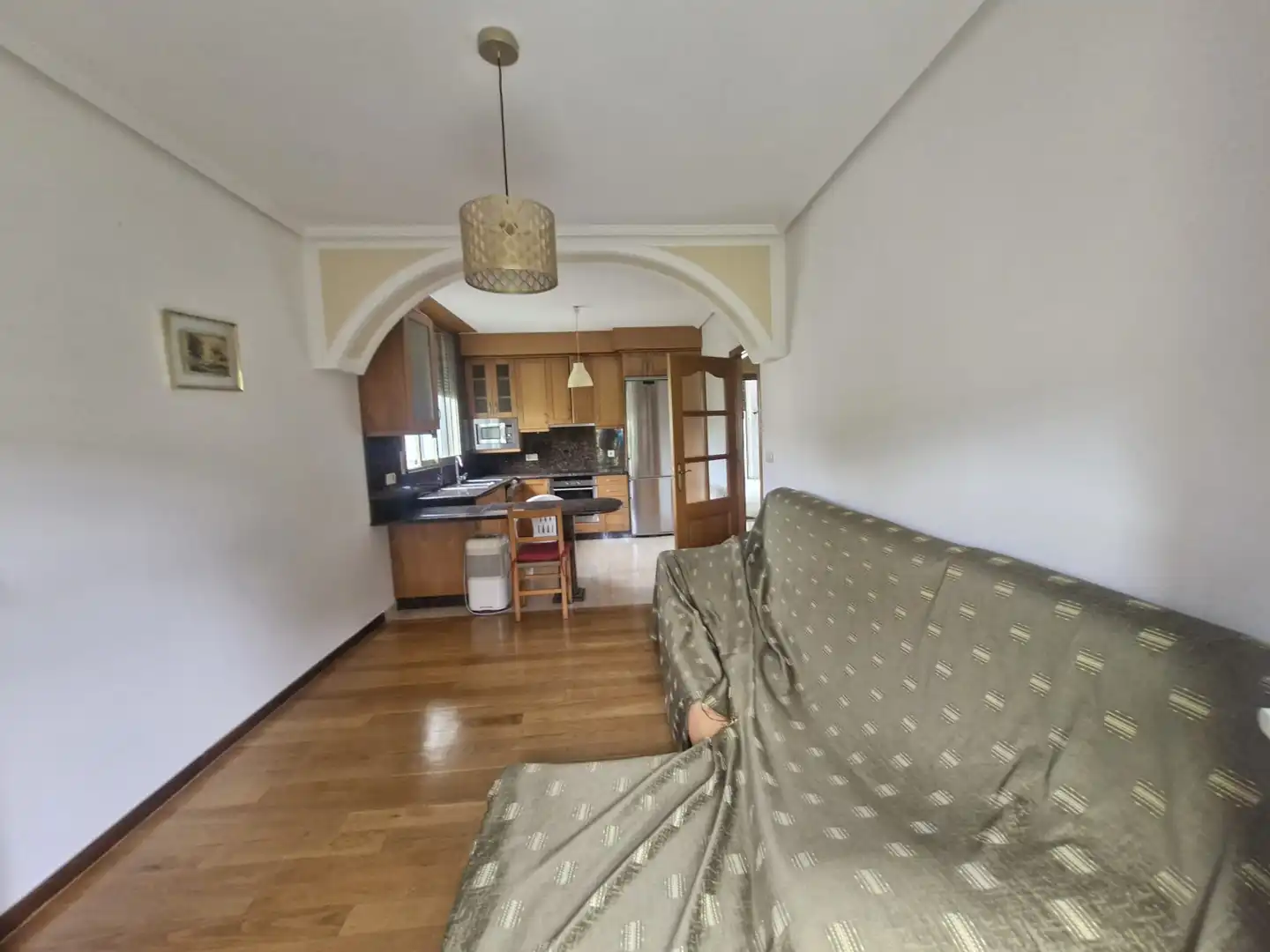 Living room of Study for rent in Ourense Capital   with Heating, Parquet flooring and Furnished