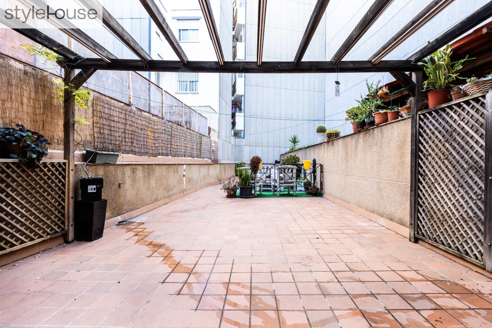 Terrace of Flat for sale in Terrassa