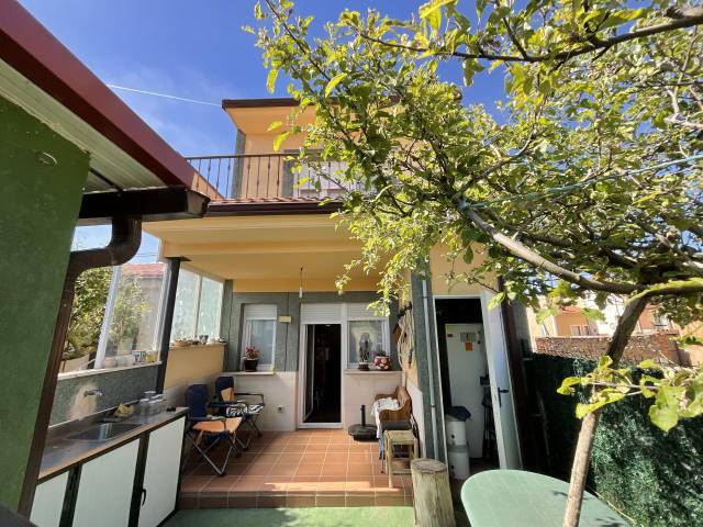 Casa adosada en Venta en Calle Eras en Tormantos