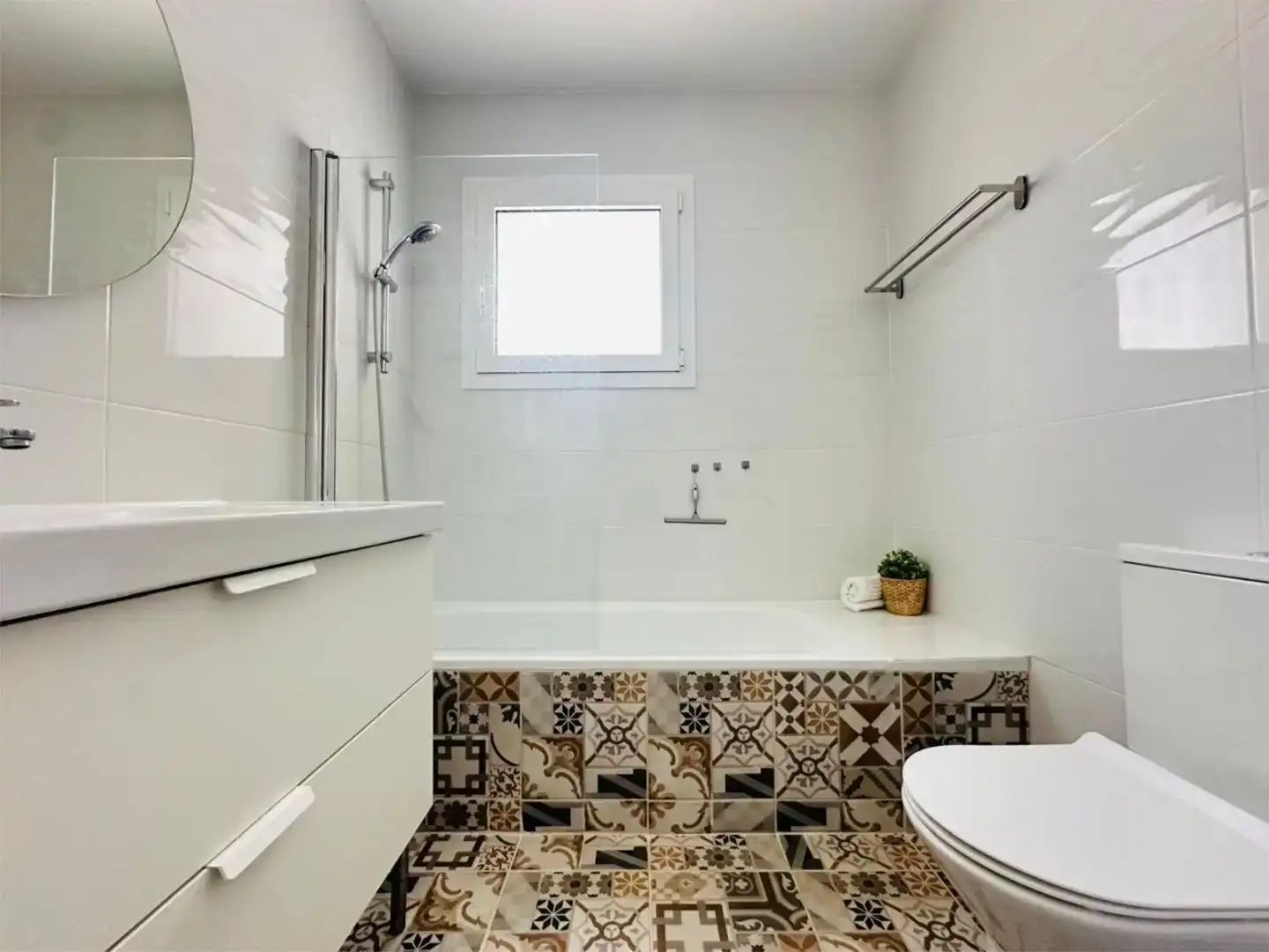 Bathroom of Flat for rent in Cambrils  with Air Conditioner, Private garden and Storage room