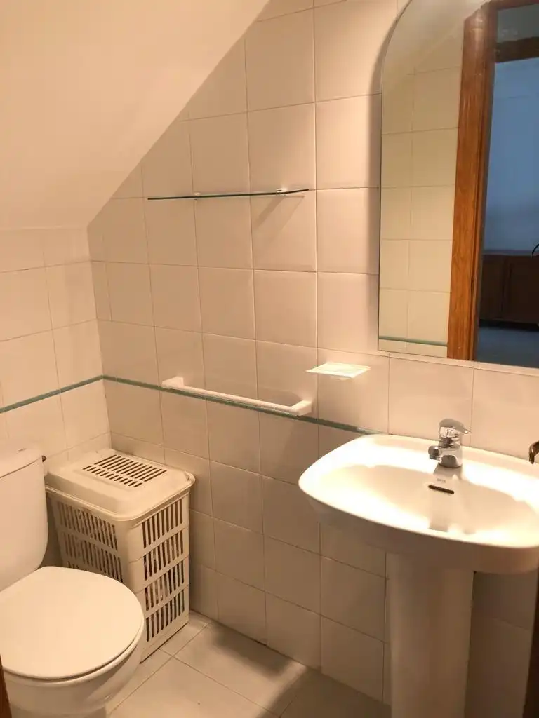 Badezimmer von Einfamilien-Reihenhaus zur Miete in Murcia mit Klimaanlage, Privatgarten und Abstellraum