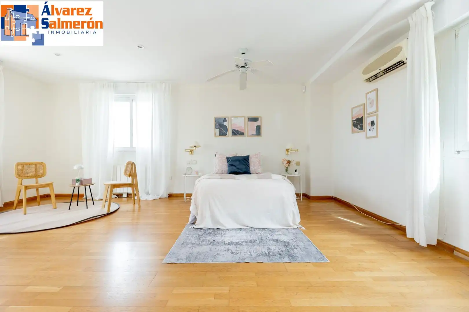 Bedroom of Houses for sale in Granada  with Air Conditioner, Private garden and Terrace