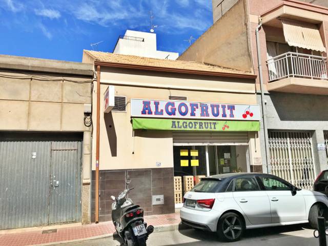 Local comercial en Alquiler en Calle SAN ANTONIO, 43 en Centro