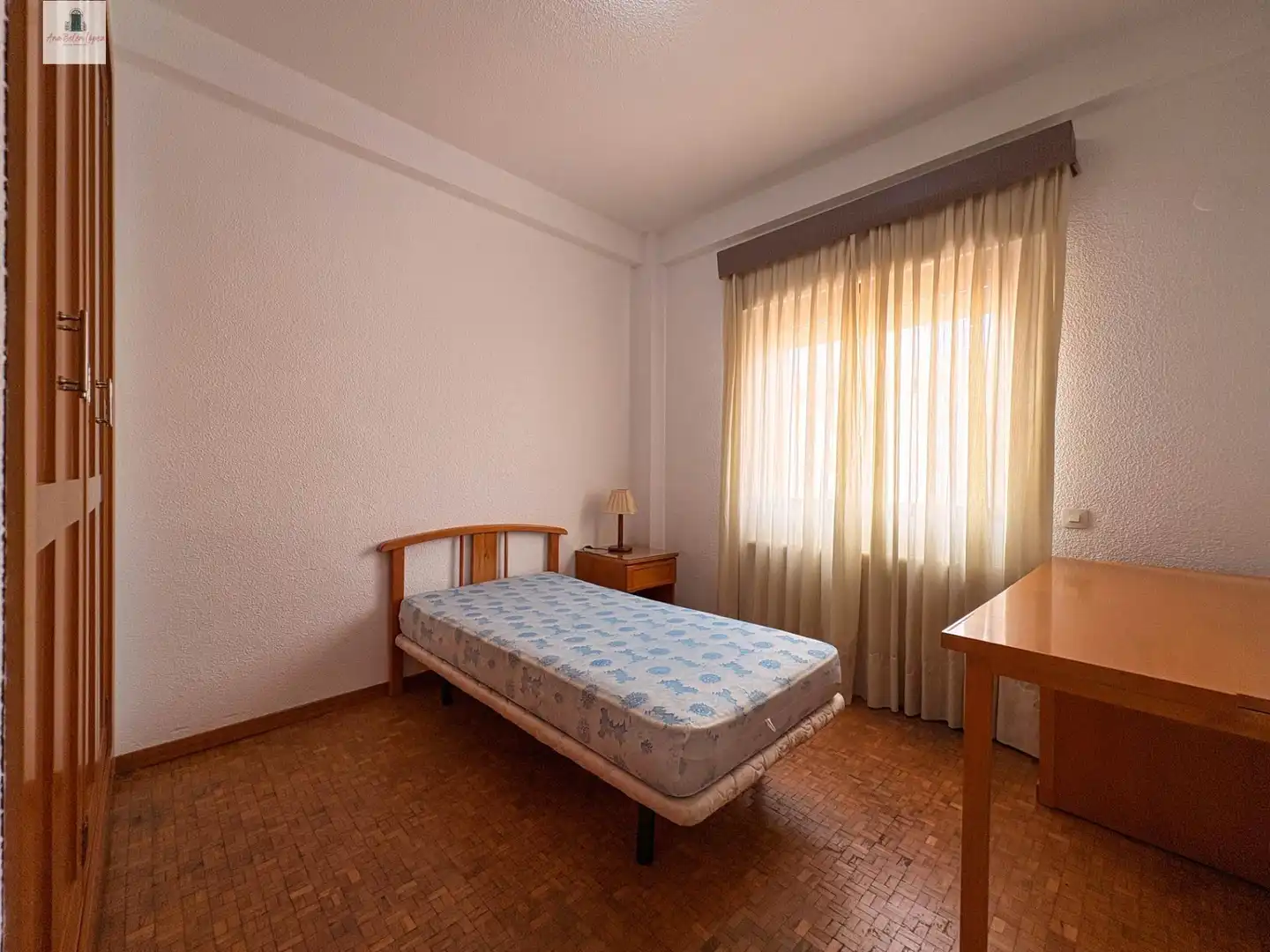 Bedroom of Flat for rent in Badajoz  with Air Conditioner, Heating and Furnished