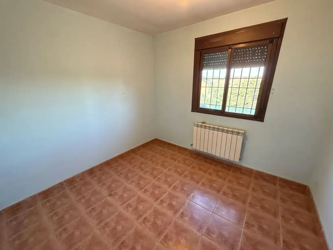 Detached house with pool for sale in Pioz, imagen 26