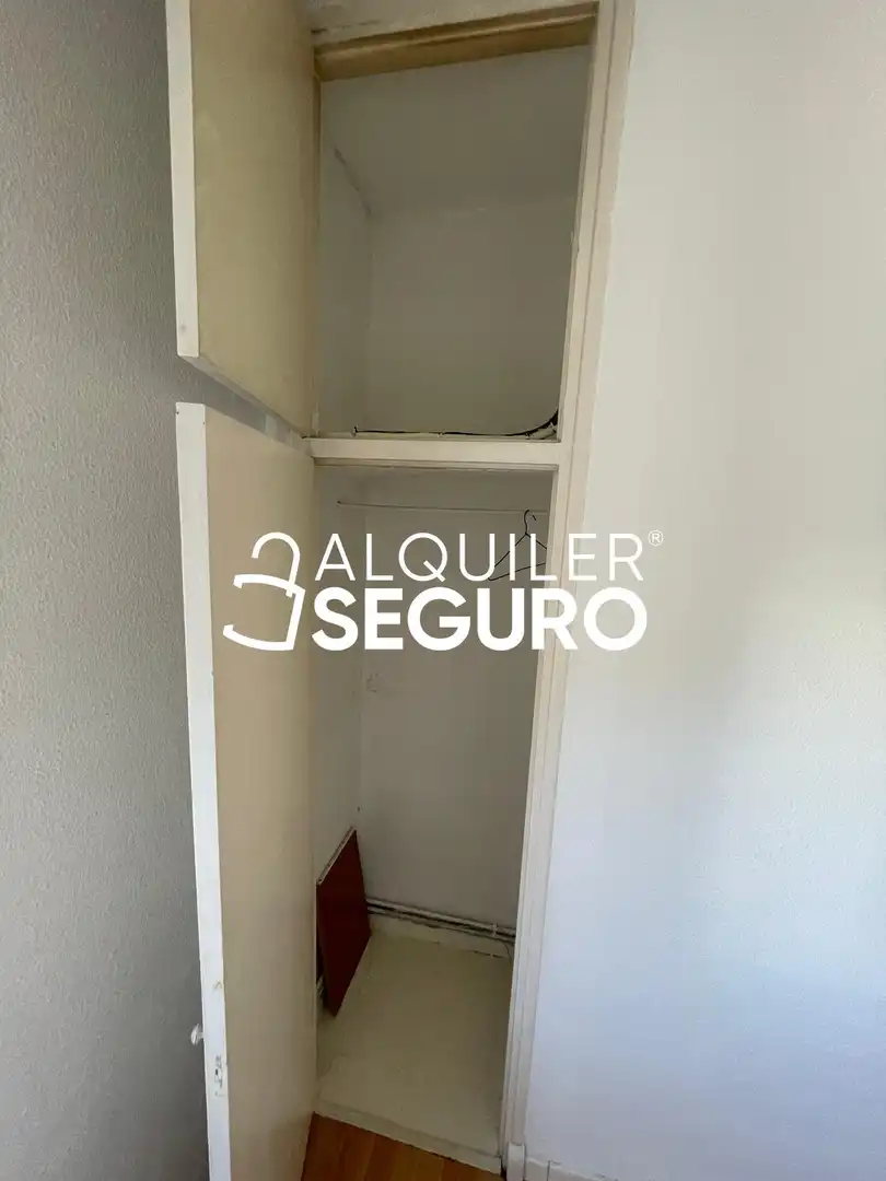 Bedroom of Flat for rent in Madrid  with Air Conditioner, Heating and Terrace