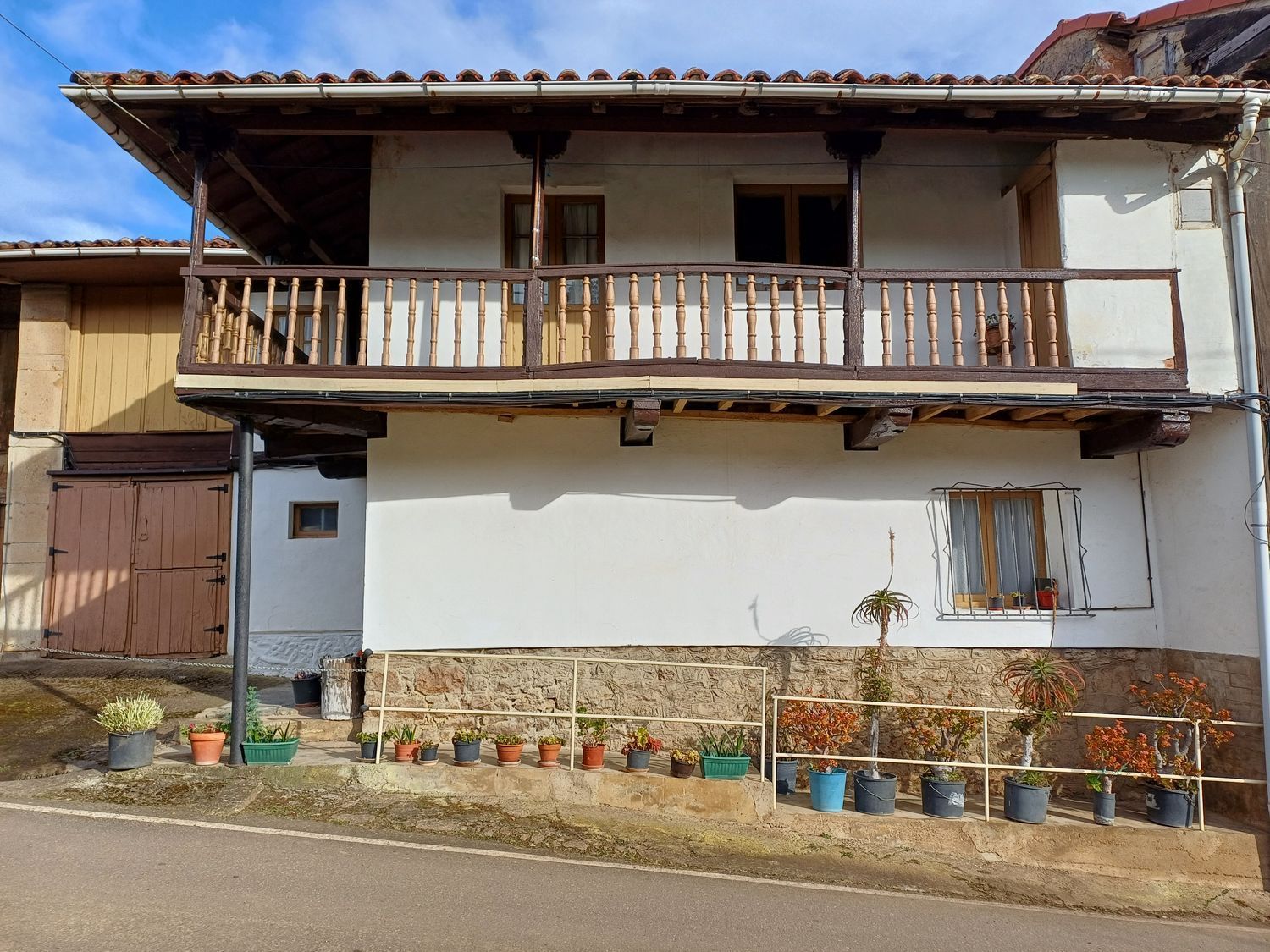 Vista exterior de Casa o xalet en venda en Illas amb Terrassa, Traster i Piscina
