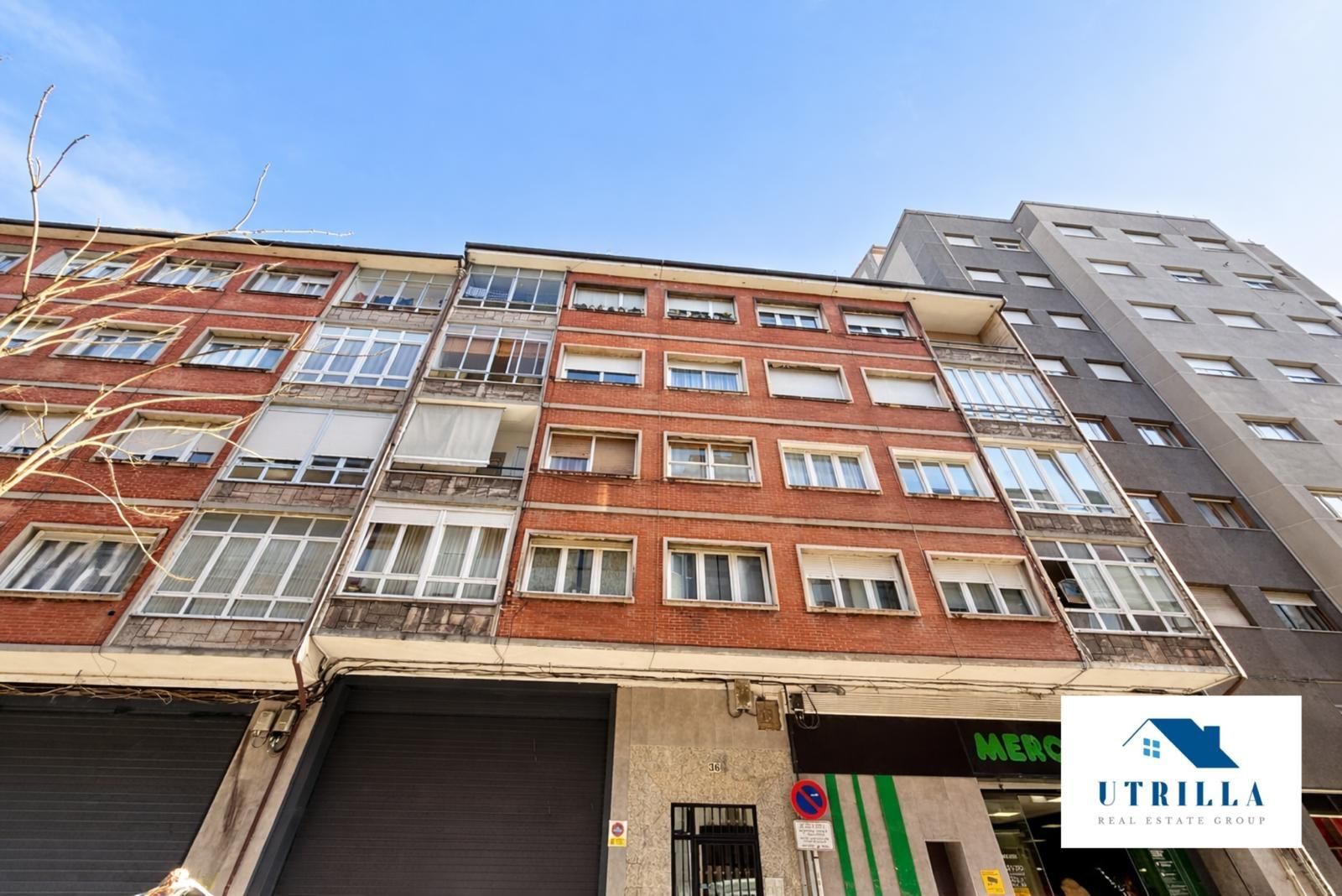 Exterior view of Flat for sale in Avilés  with Heating, Storage room and Furnished