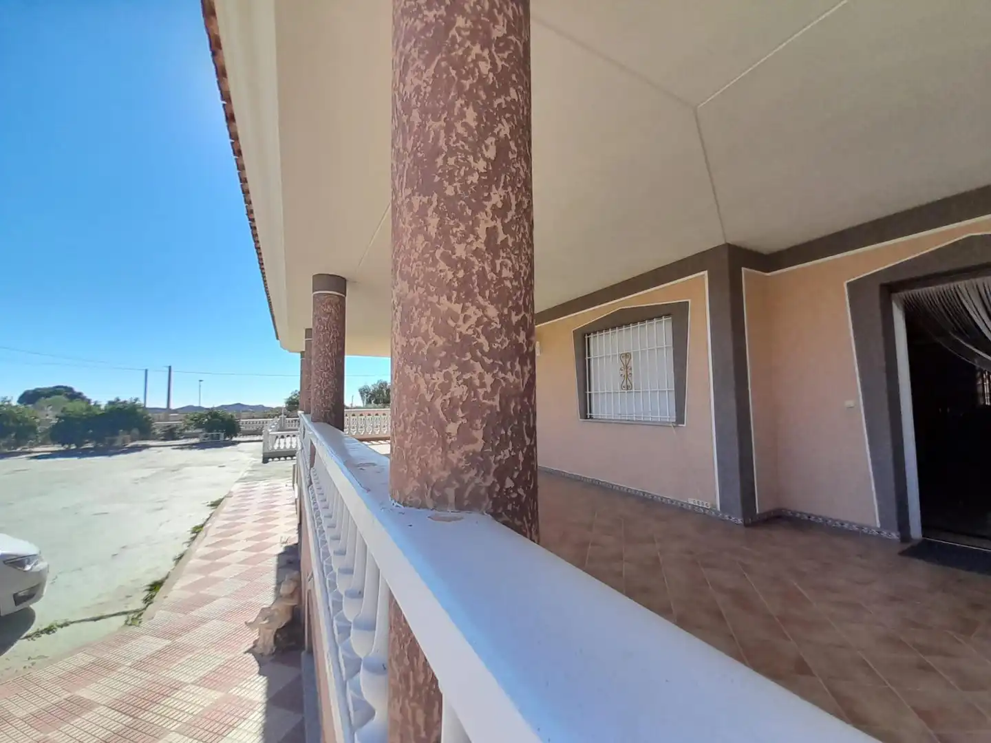 Vista exterior de Casa o xalet en venda en Alicante / Alacant amb Calefacció, Jardí privat i Terrassa