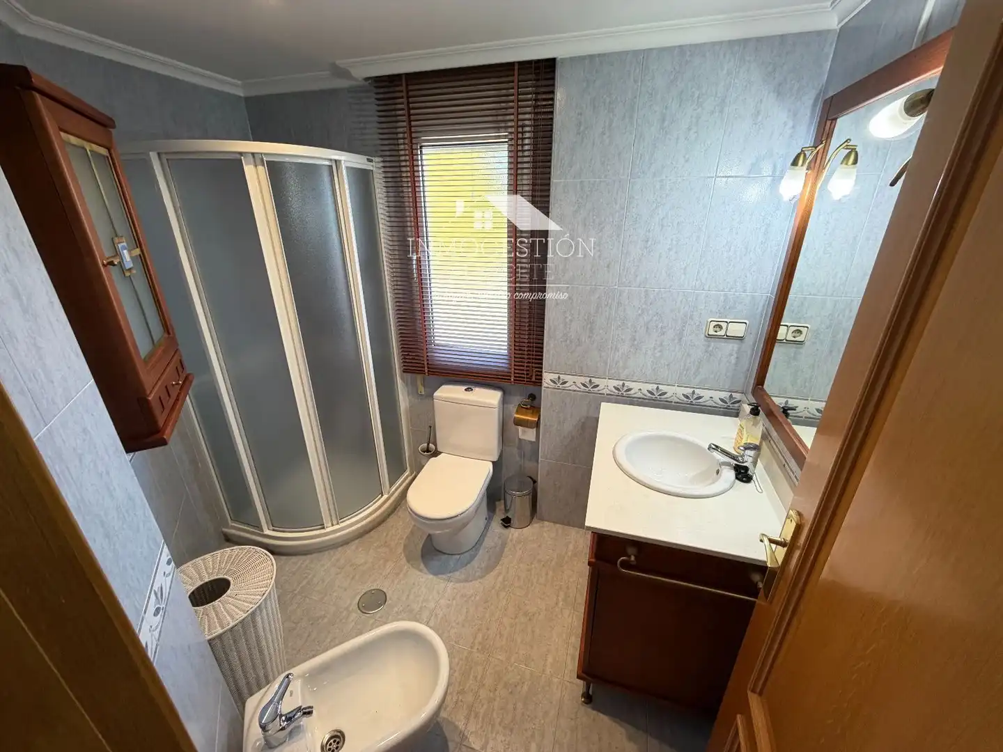 Bathroom of Detached homes for sale in Albacete  with Air Conditioner, Heating and Parquet flooring