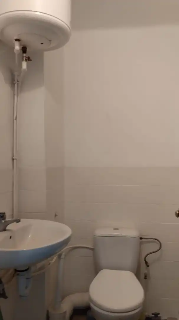 Baño de Local de alquiler en Valladolid
