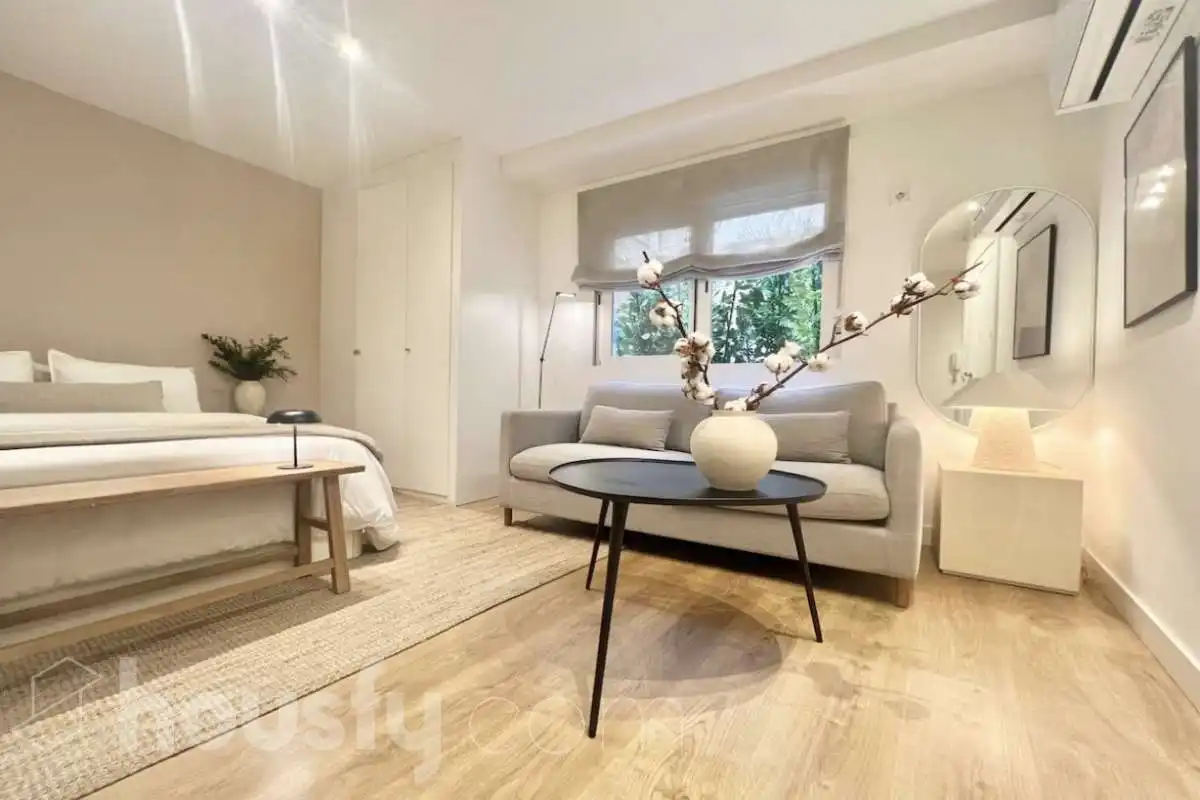 Sala de estar de Estudio en venta en  Madrid Capital con Aire acondicionado y Amueblado