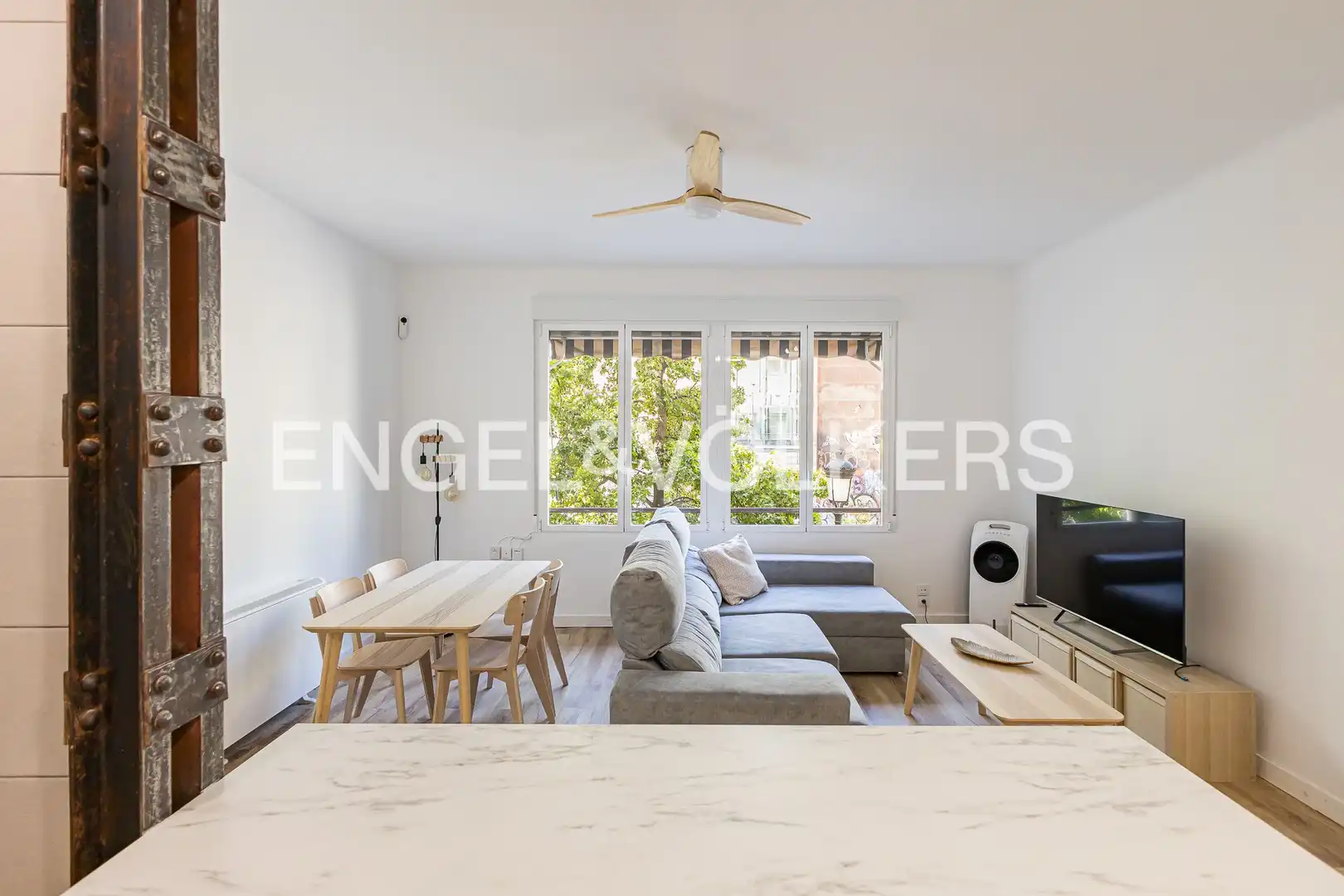 Exterior view of Flat for rent in Madrid  with Heating, Parquet flooring and Furnished