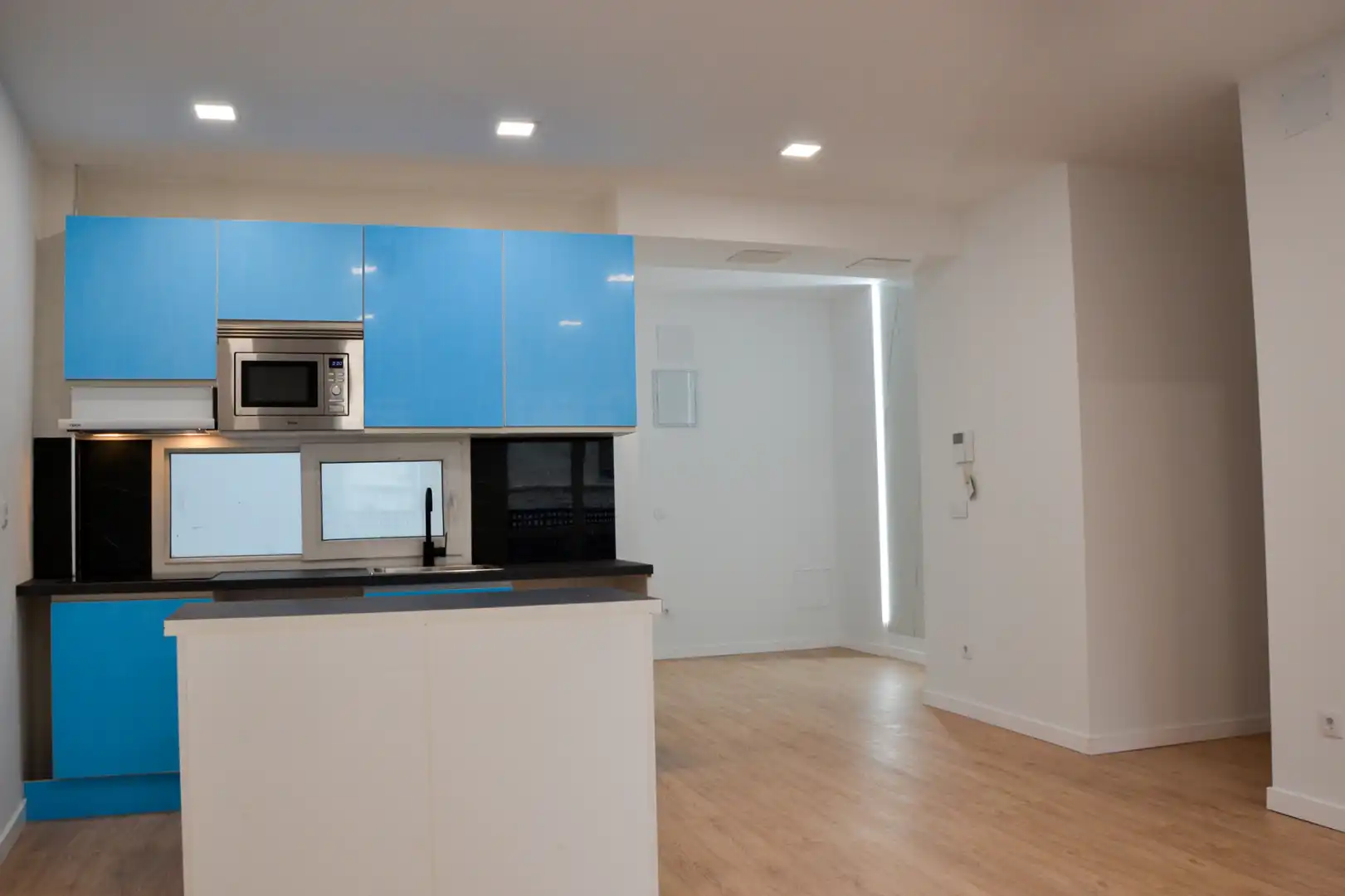 Kitchen of Flat for sale in Alcobendas  with Air Conditioner, Heating and Furnished
