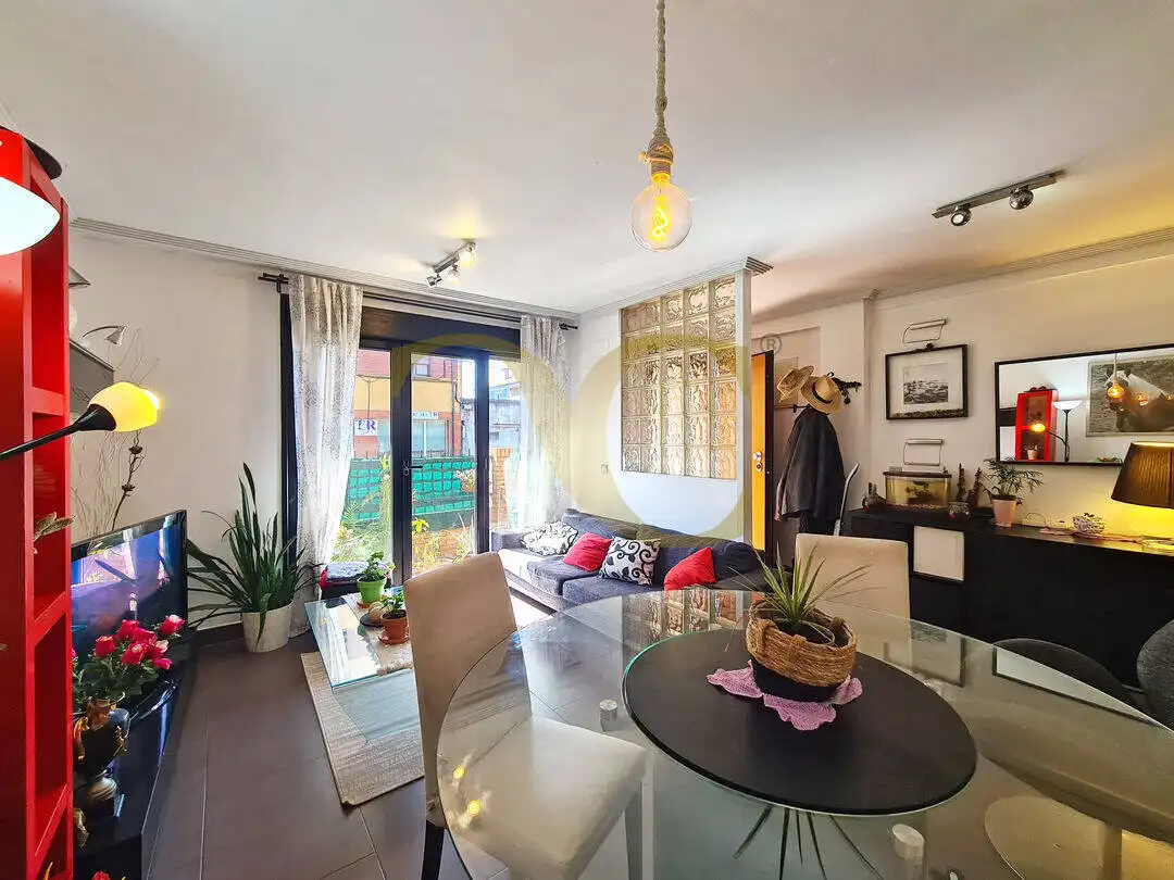 Sala de estar de Casa adosada en venta en Gijón  con Calefacción, Jardín privado y Terraza