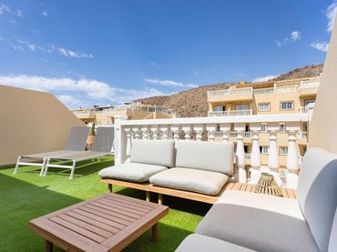 Àtic amb piscina en venda a Avenida Palm Mar