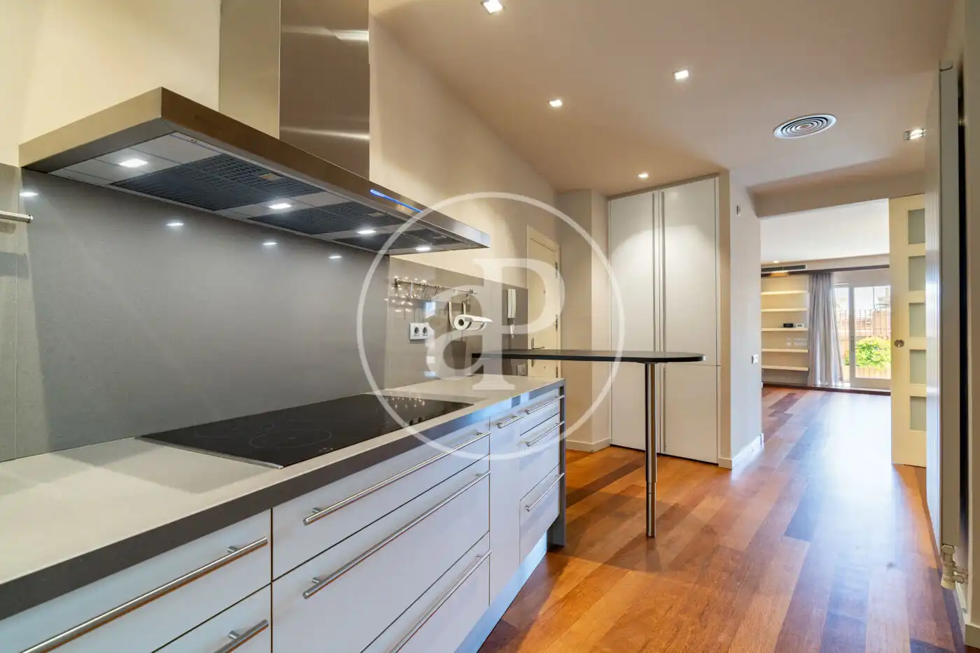 Cocina de Piso de alquiler en Barcelona con Aire acondicionado, Calefacción y Terraza