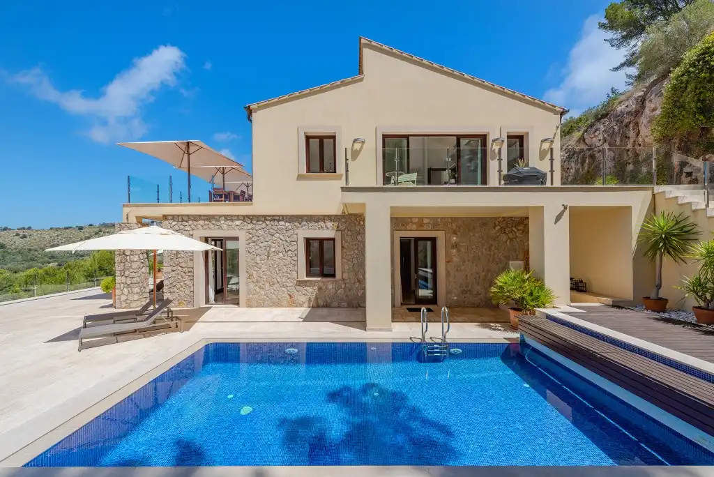 Chalet con piscina en venta en Canyamel